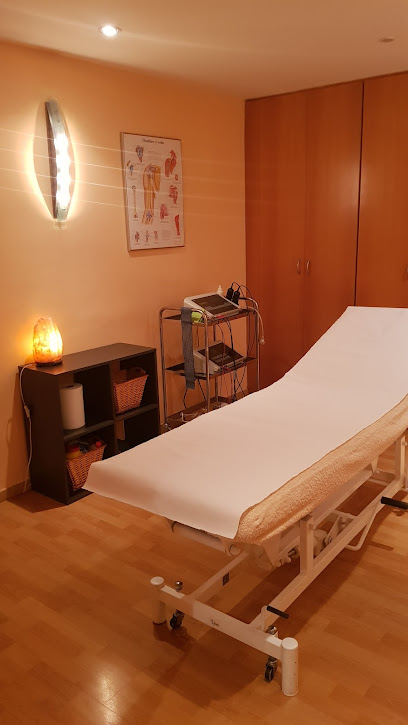 foto de fisio Clínica Athenea en Alicante (Alacant) - Alicante