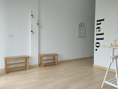 foto de fisio Clínica Fisioterapia y Pilates Paula LA BARROSA en Chiclana de la Frontera - Cádiz