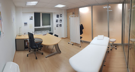 foto de fisio Denís Galán Clínica de Fisioterapia en A Coruña - A Coruña