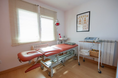 foto de fisio FisioBustar - Clínica de Fisioterapia Cintia Aranguren Pérez en Bustarviejo - Madrid