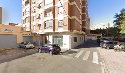 foto de fisio FisioMas en Almería - Almería