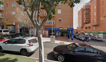 foto de fisio FisioVida Clínica de Osteopatía y Fisioterapia Avanzada en Almería - Almería