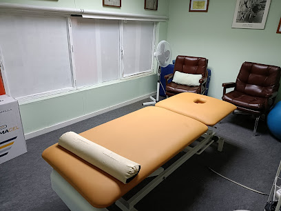 foto de fisio Fisioterapia Fuenlabrada - Clínica Axis en Fuenlabrada - Madrid