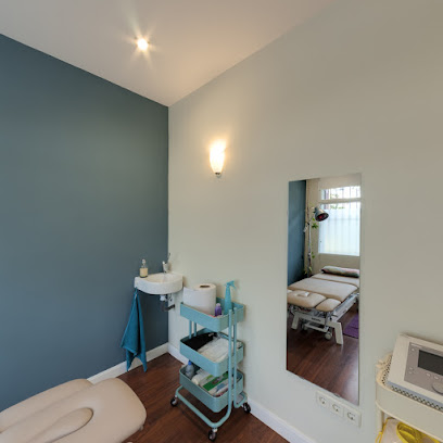 foto de fisio Fisioterapia Osteopatía Jara Hernán en La Cabrera - Madrid