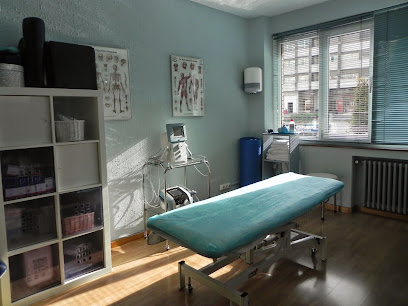 foto de fisio Fisioterapia y Osteopatia Montserrat Martin. Ondas de Choque en Oviedo - Asturias